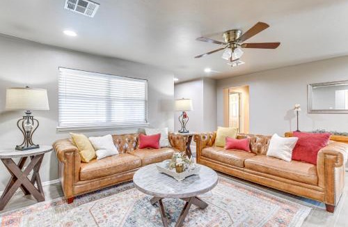 Guthrie House | 4 Mi to Dtwn Guthrie: Family Home w/Fire Pit!