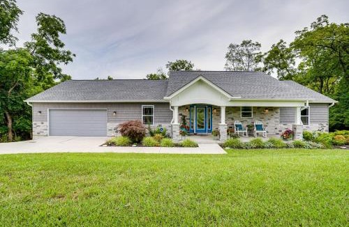 Lawrenceburg House | 4 Mi to Dtwn: Ohio River Valley Home w/Deck!