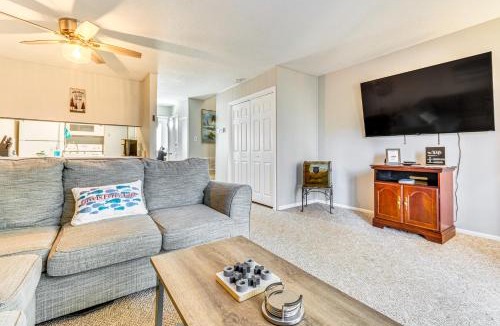 Fairfield Bay House | 4 Mi to Greers Ferry Lake: Condo w/Deck & Balcony