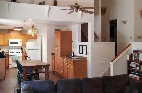 Black Bart House | 4 Mi to Heavenly Home with Deck in South Lake Tahoe