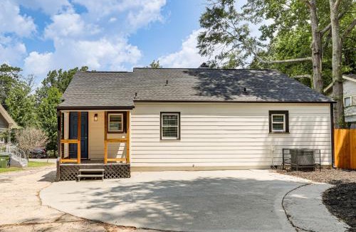 Sylvan Hills House | 4 Mi to Int’l Soccer & Dtwn Fun: Modern ATL Home