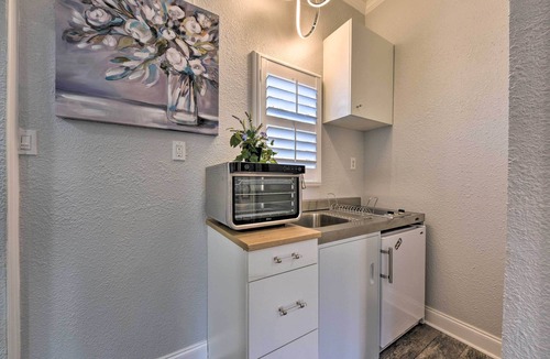 Northside Apartment | 4 Mi to JAX! Quiet, Pet-Friendly Northside Studio