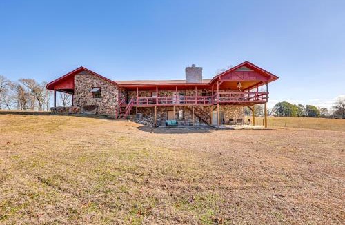 Bismarck House | 4 Mi to Lake Access: Pet-Friendly Home in Bismarck