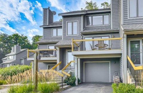 The Galena Territory House | 4 MI to Lake Galena: TH w/Indoor Pool & Views!