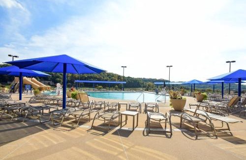 The Galena Territory House | 4 MI to Lake Galena: TH w/Indoor Pool & Views!