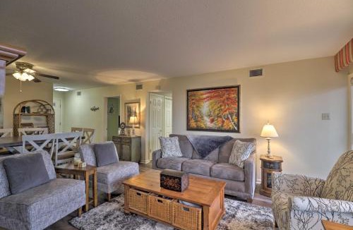 Fairfield Bay House | 4 Mi to Lake: Unit w/Pool Access in Fairfield Bay