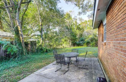 South Baton Rouge House | 4 Mi to LSU Campus! Inviting Home Near Trails