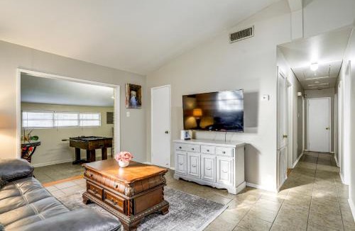 South Baton Rouge House | 4 Mi to LSU Campus! Inviting Home Near Trails