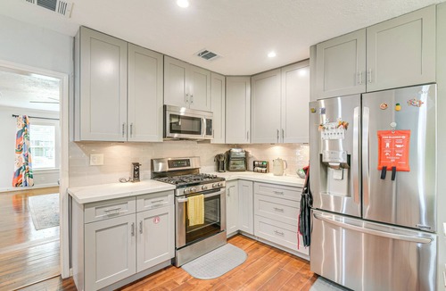 OST - South Union House | 4 Mi to NRG Park: Convenient Stay, In-Home Laundry