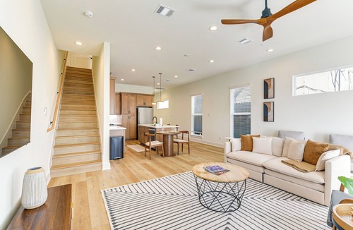OST - South Union Cottage | 4 Mi to NRG Stadium: Modern Group Retreat