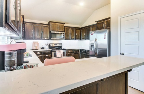 Norman House | 4 Mi to OU Campus & Stadium! Suburban Norman Home