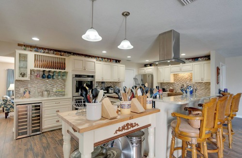 Port Charlotte House | 4 Mi to Port Charlotte Beach Park: Gem w/Pool