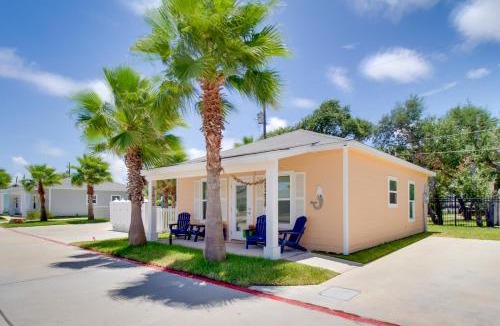Fulton House | 4 Mi to Rockport Beach Park: Home w/Resort Perks