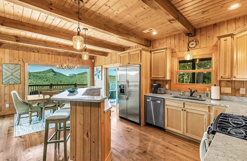 Sapphire Cabin | 4 Mi to Sapphire Ski! Mtn-View Cabin w/Deck
