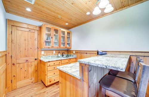 Sapphire Cabin | 4 Mi to Sapphire Ski! Mtn-View Cabin w/Deck