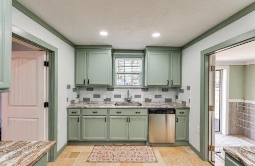 McCormick House | 4 Mi to Savannah River Access Home with Fire Pit