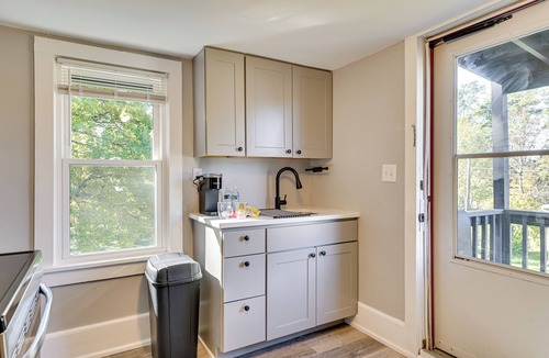 Lincoln Park House | 4 Mi to Waterfront: 2-Unit Combo in Kingston!