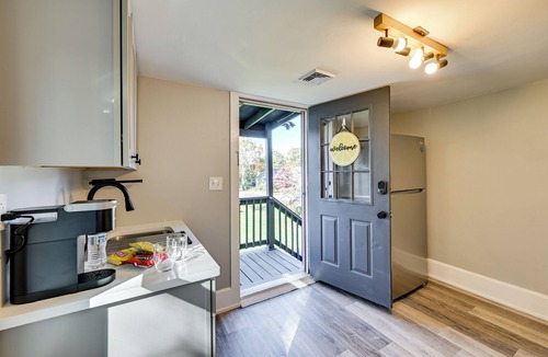 Lincoln Park House | 4 Mi to Waterfront: 2-Unit Combo in Kingston!