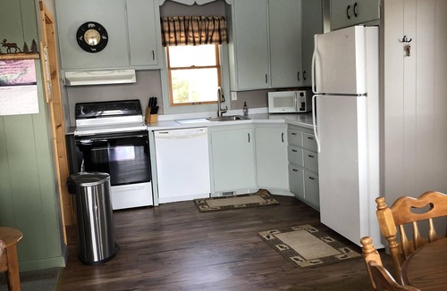 Drummond Cabin | 4 miles from the mountain bike trails at Telemark! Beautiful lake setting!