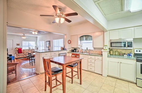 Jacksboro House | 4 Miles to Lake Jacksboro: Cozy Texas Cottage