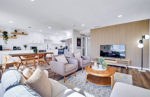 Riverside Condo | 4 min from UCR, open floor-plan, monthly stays available