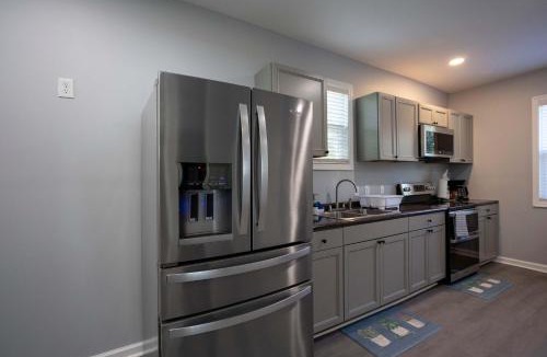 Burlington House | 4 Min to Downtown - 11 to Elon - Washer and Dryer
