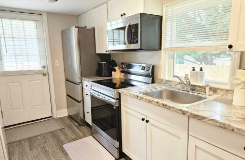 Burlington House | 4 Min to Downtown - 5 Min to Elon -Wi-Fi