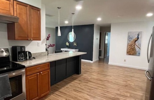 Ocean Woods House | 4 min walk to beach!n