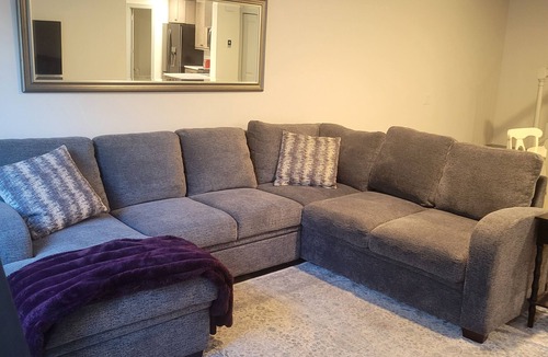 Eden Prairie House | 4 minutes walk to EP mall, 15 min to airport Mall of America and downtown