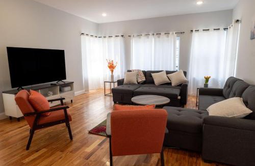 Ampere Apartment | 4 New Apts - 3 Bed Apt 1st Floor & 3 Bed Apt 2nd Floor - 1 Bed Studio Apt Ground Floor & 1 Bed Studio Apt Ground Floor near Penn Station EWR Airport Beth Israel Hospital Manhattan NYC