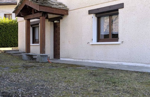 Saint-Martin-sur-la-Chambre Apartment | 4-person apartment