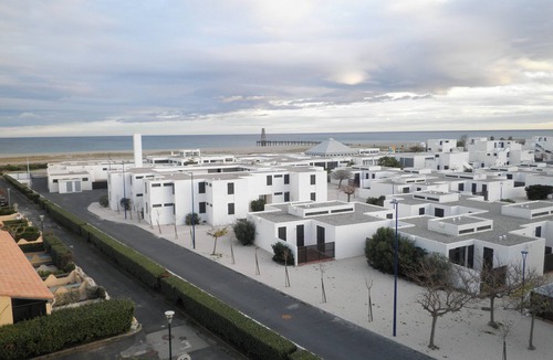 Leucate Apartment | 4-person air-conditioned apartment with direct beach access
