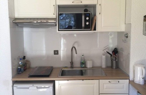 Vielle-Aure Apartment | 4-PERSON APARTMENT WITH MEADOW AND MOUNTAIN VIEWS