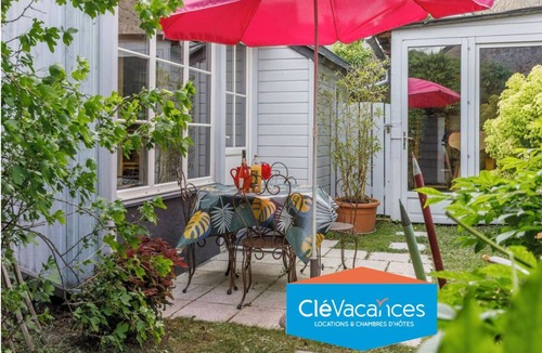 Faye-d'Anjou House | 4-person gîte with spa and sauna near Angers