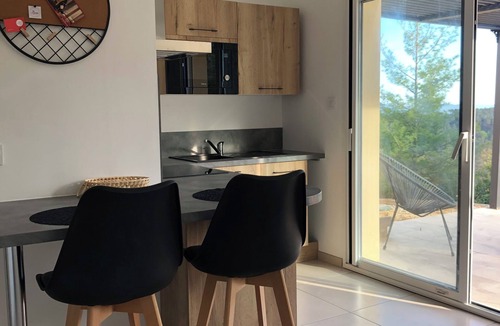 Ribes House | 4-person gite with swimming pool