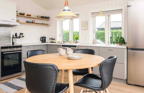 Flovt Strand House | 4 person holiday home in Haderslev