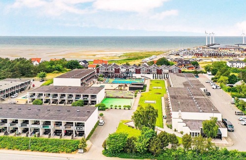 Bønnerup Strand Apartment | 4 person holiday home on holiday park in Glesborg