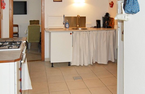 Osterlars Apartment | 4 person holiday home in Gudhjem