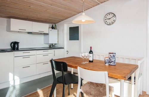 Grena Strand House | 4 person holiday home in Grenaa