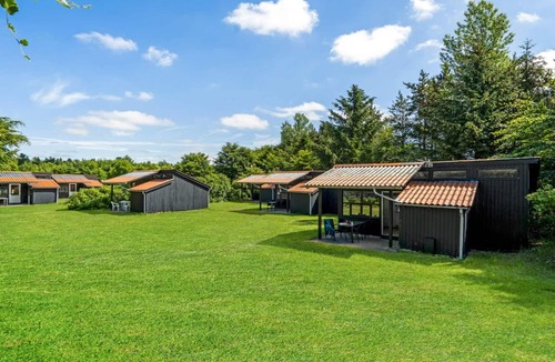 Hampen House | 4 person holiday home in Hampen