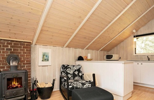Ho House | 4 person holiday home in Oksbøl
