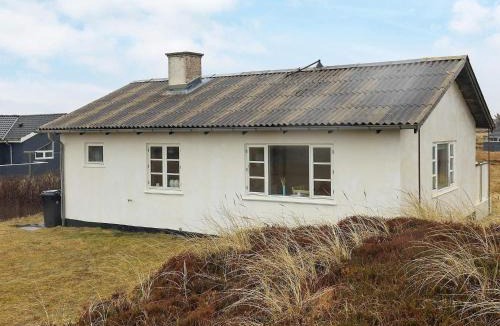 Lild Strand House | 4 person holiday home in Frøstrup