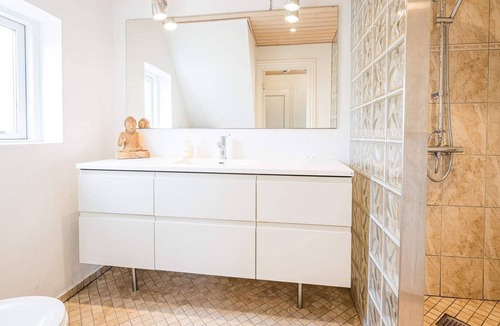 Henne House | 4 person holiday home in Henne