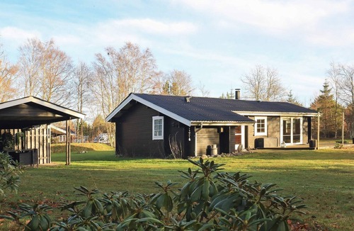 Bratten Strand House | 4 person holiday home in Jerup