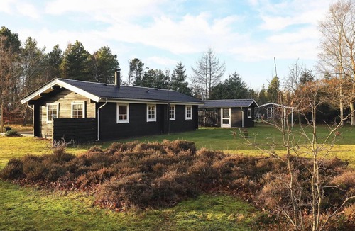 Bratten Strand House | 4 person holiday home in Jerup
