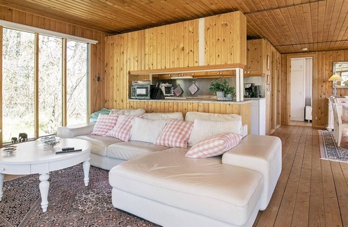 Hou House | 4 person holiday home in Hals