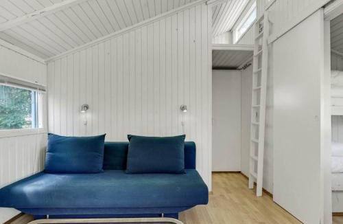 Hampen House | 4 person holiday home in Hampen