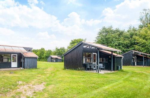 Hampen House | 4 person holiday home in Hampen