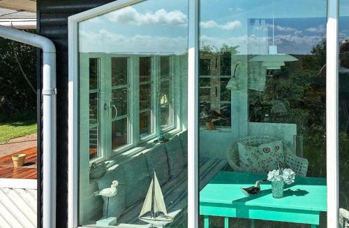 Lakolk House | 4 person holiday home in R m