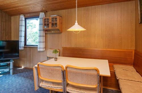 Sønderstrand House | 4 person holiday home in R m